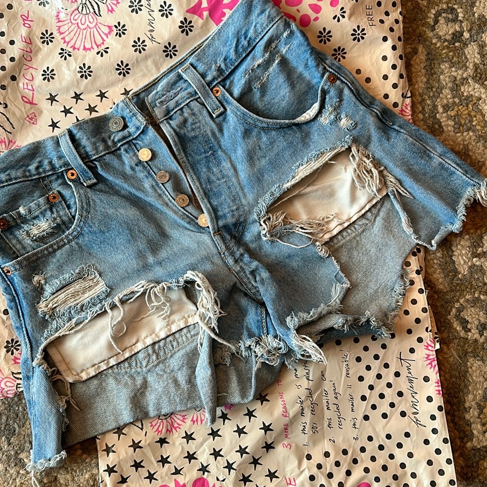 Levi shorts